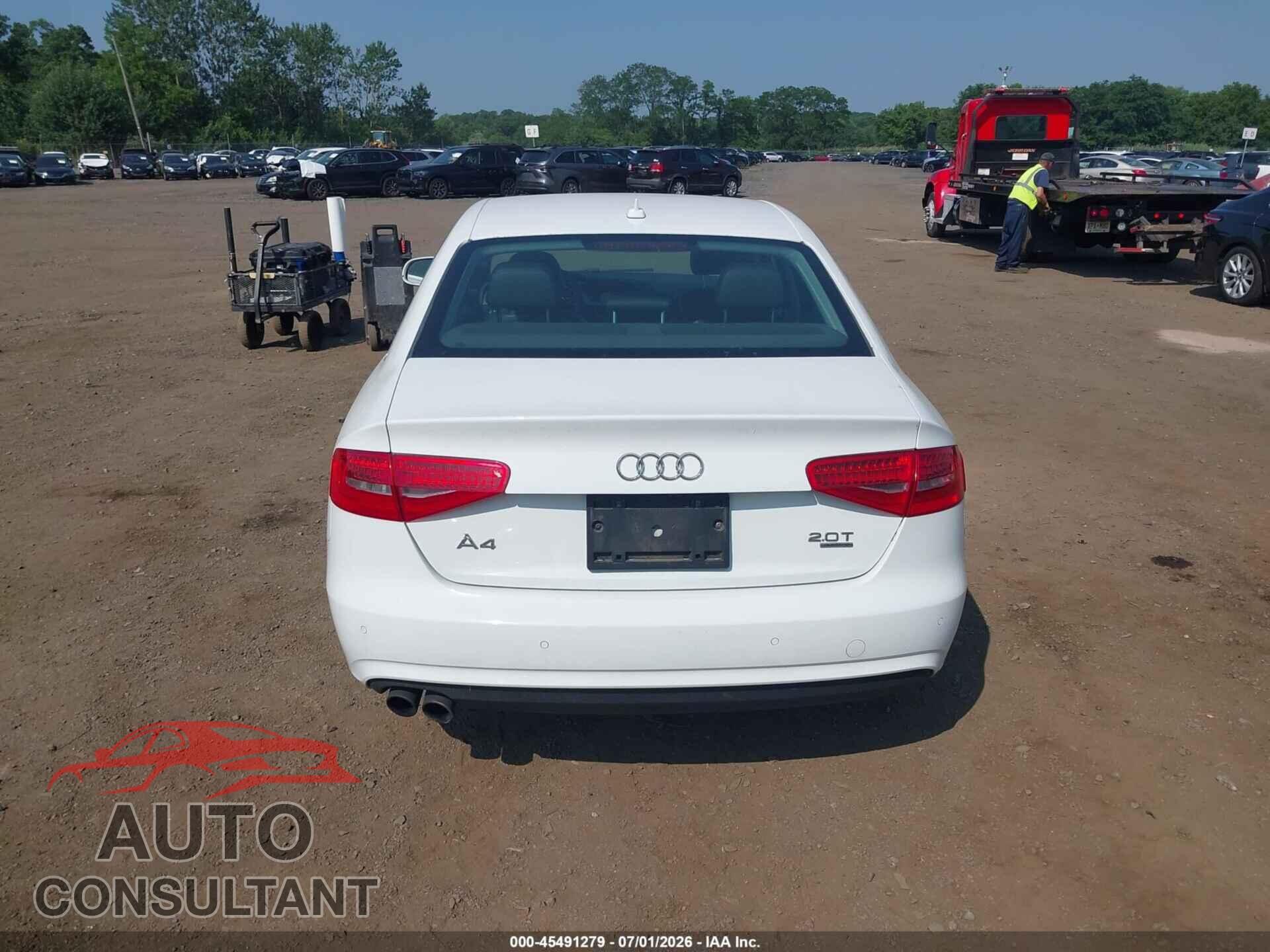 AUDI A4 2013 - WAUFFAFL5DN033128