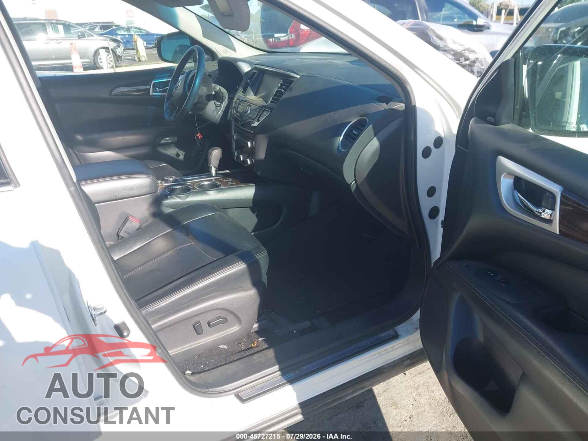 NISSAN PATHFINDER 2016 - 5N1AR2MM4GC634094