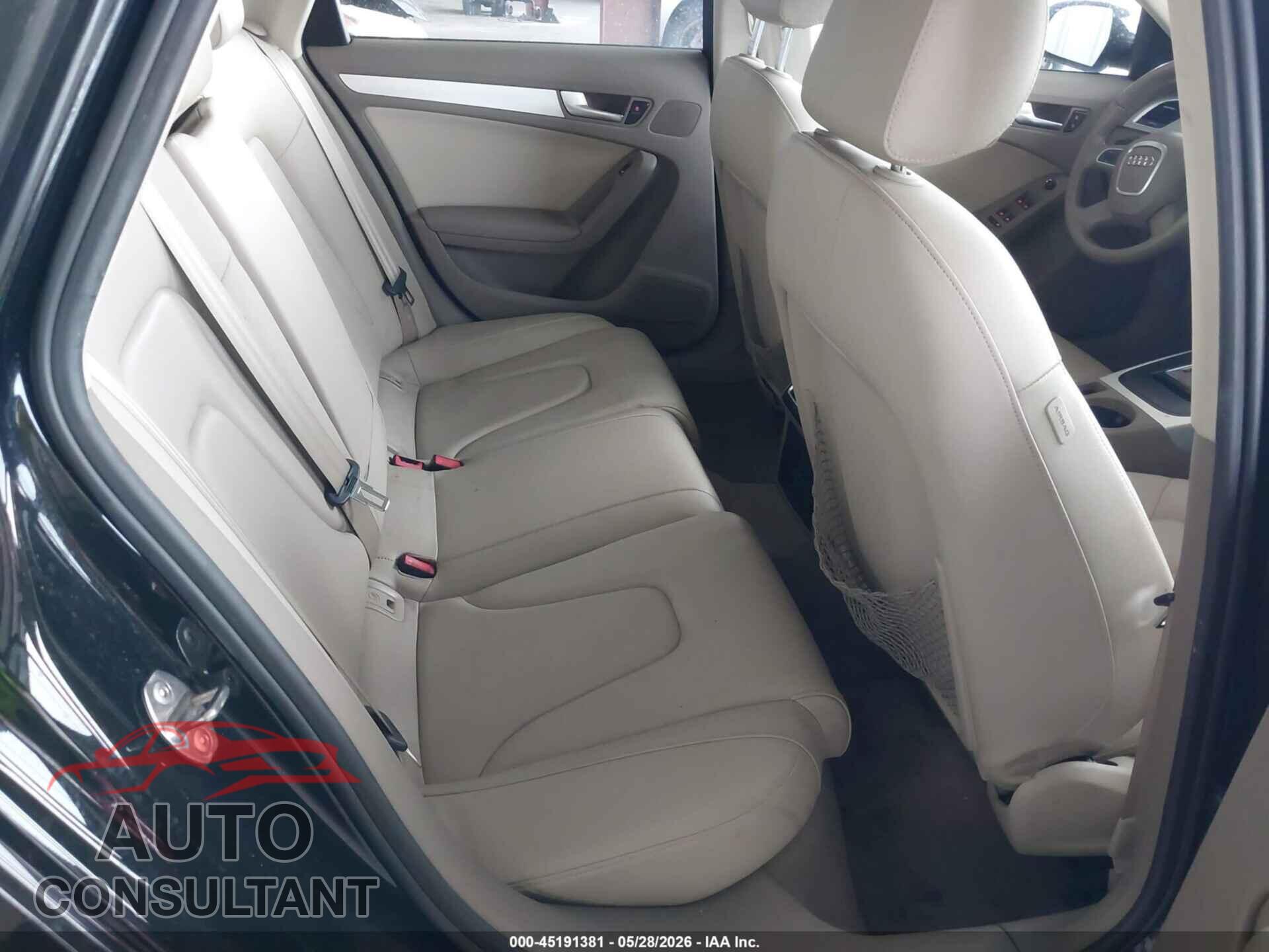AUDI A4 2011 - WAUAFAFL5BN013579
