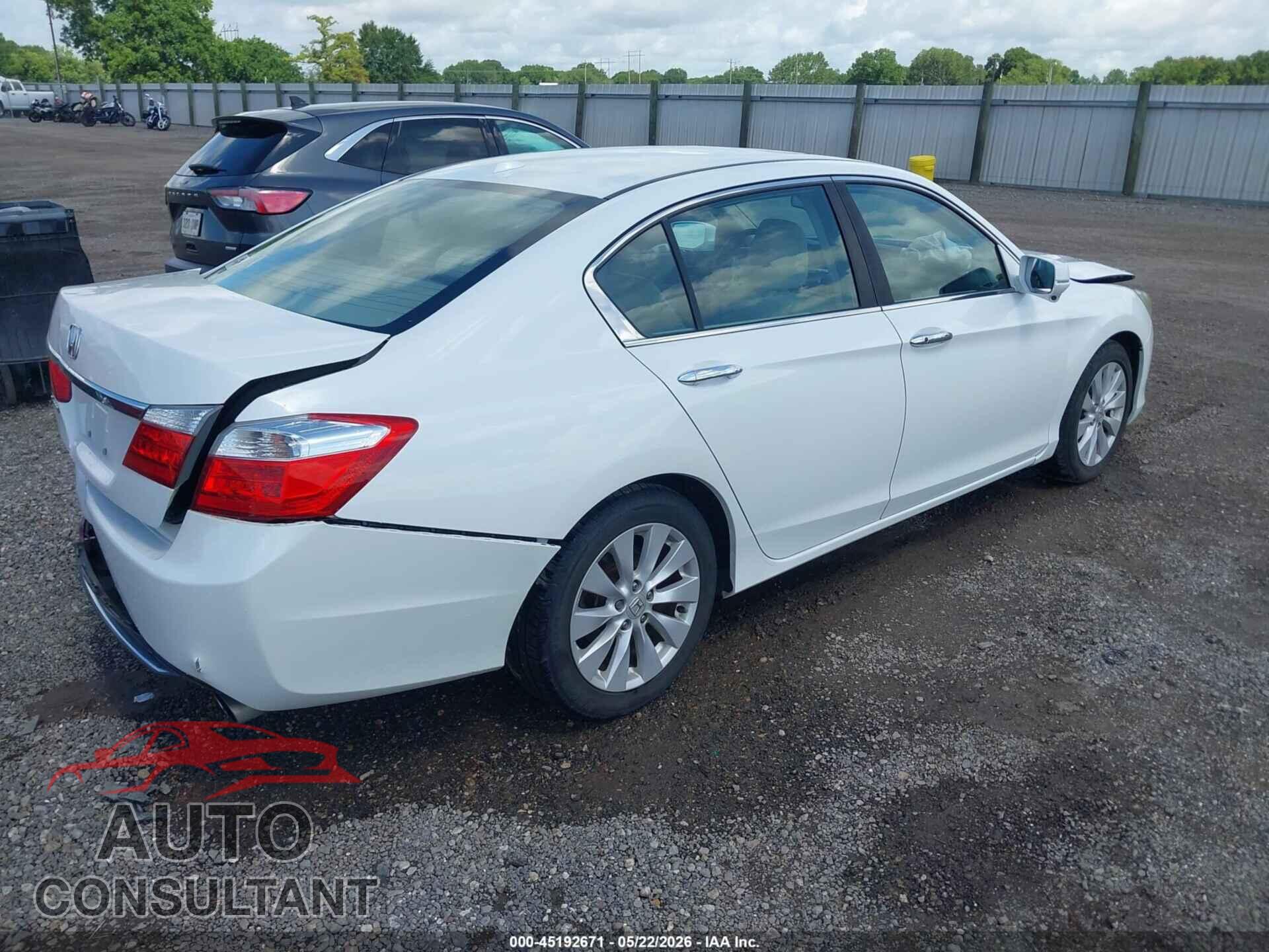 HONDA ACCORD 2015 - 1HGCR2F84FA054837