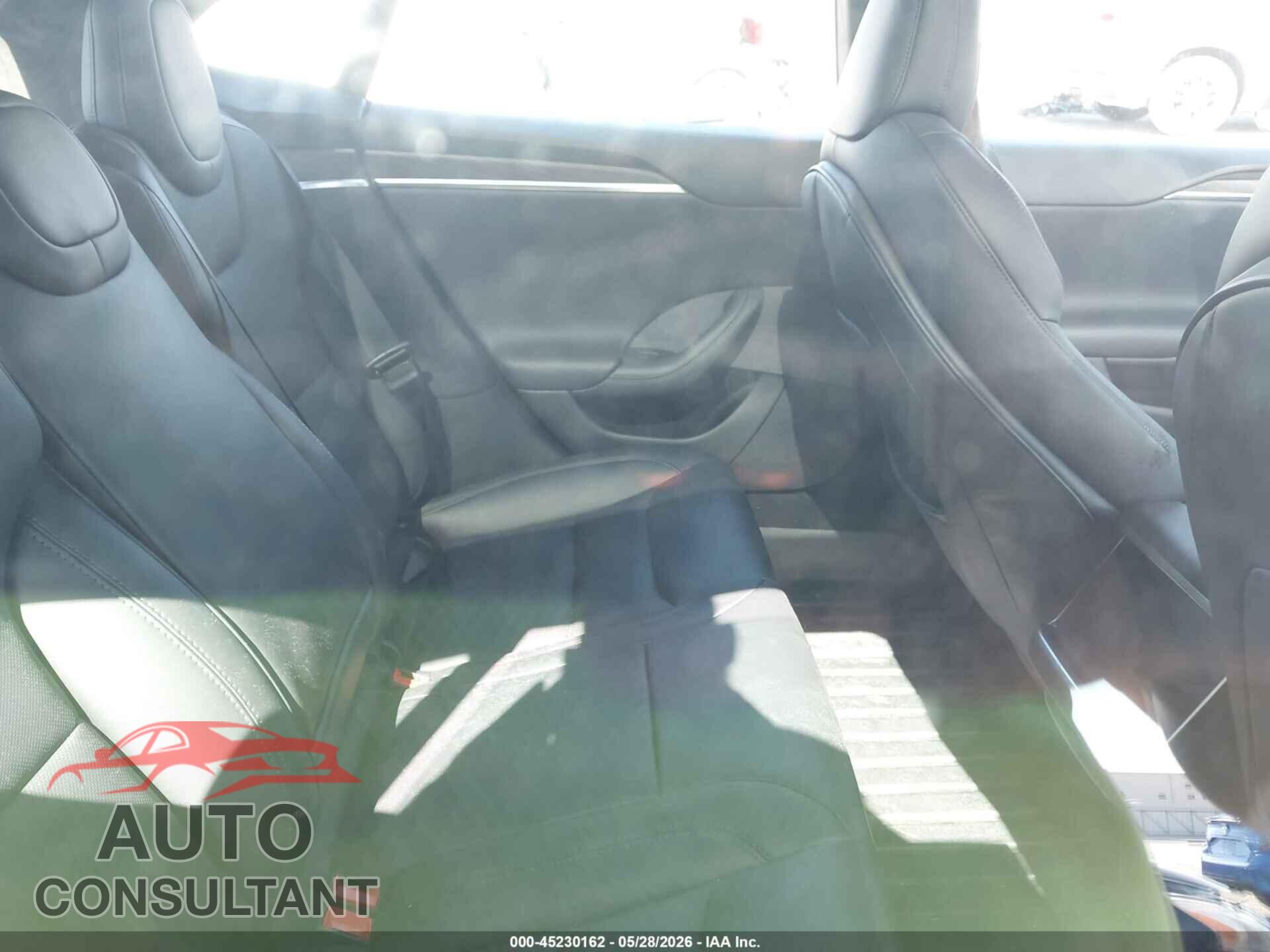 TESLA MODEL S 2024 - 5YJSA1E54RF542877