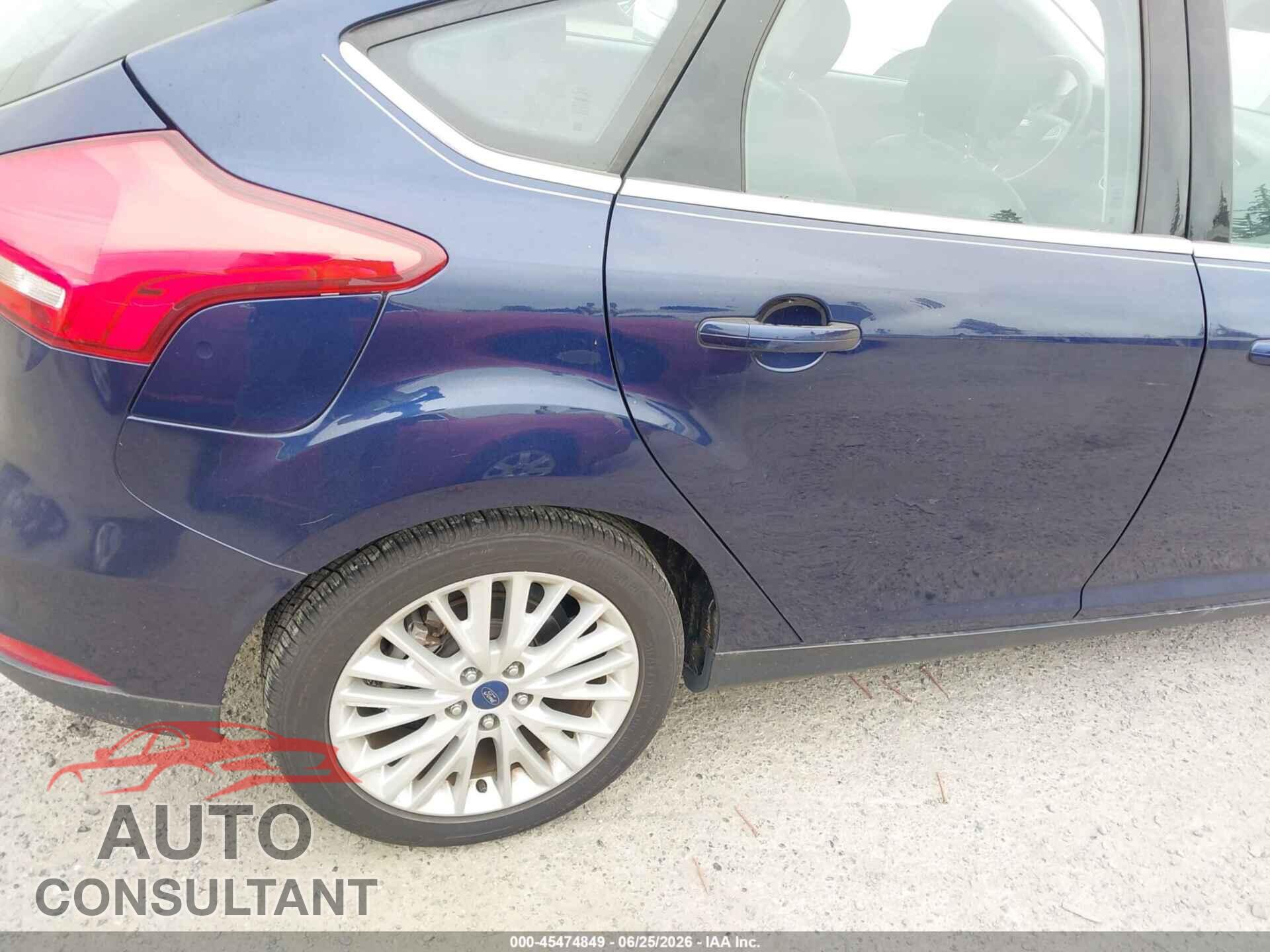 FORD FOCUS 2017 - 1FADP3N28HL312317
