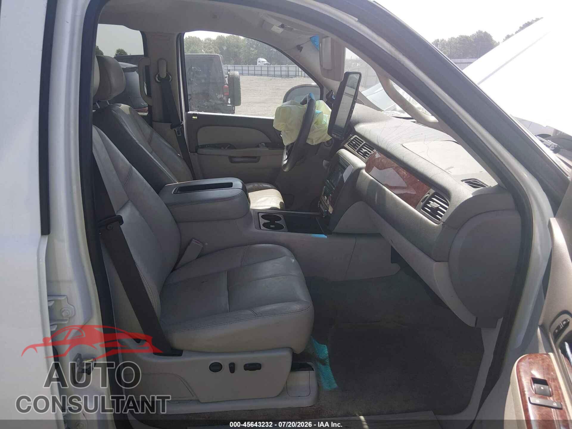 CHEVROLET SILVERADO 1500 2010 - 3GCRCTE09AG277686