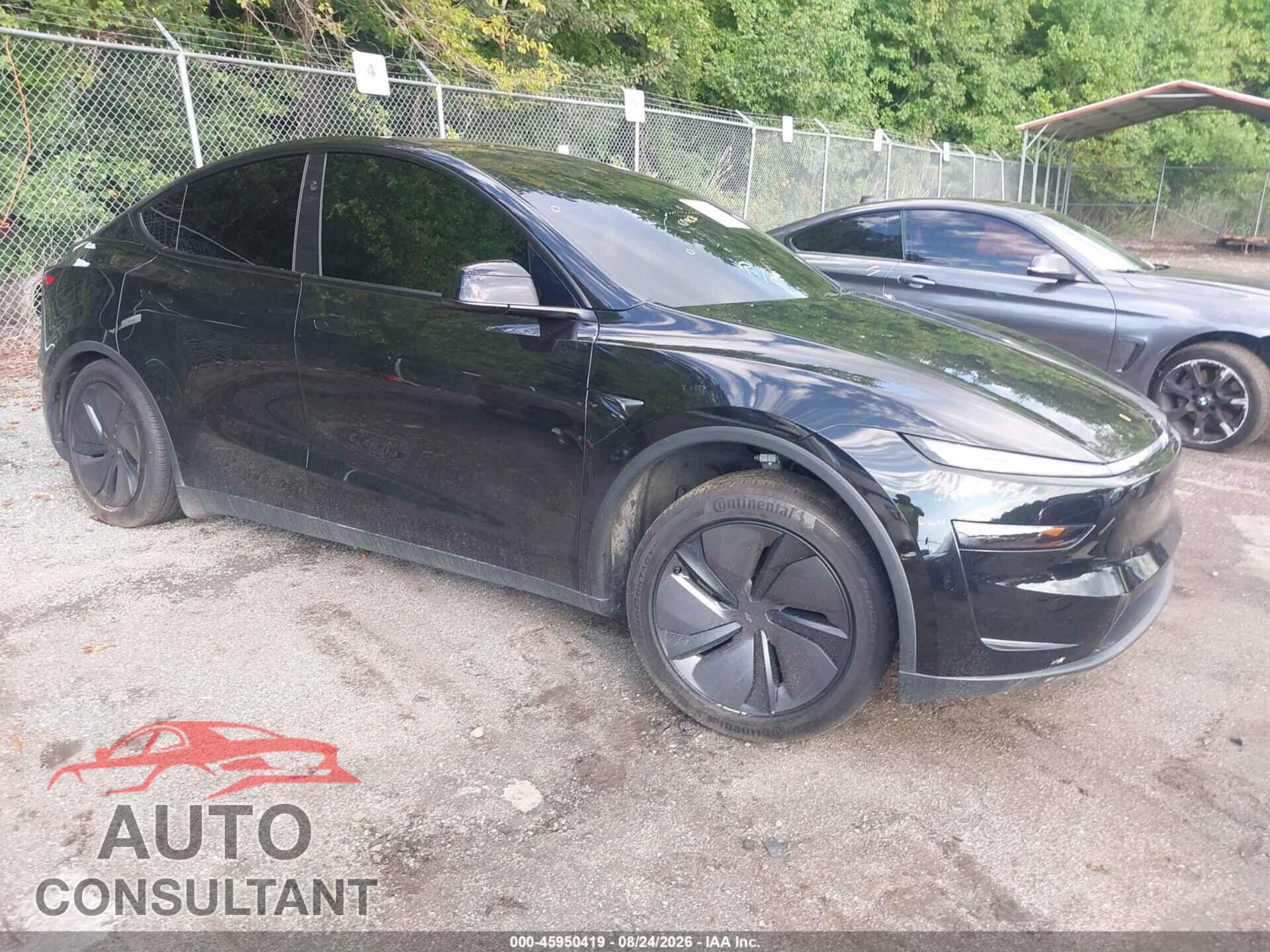 TESLA MODEL Y 2026 - 7SAYGDEE9TF552728