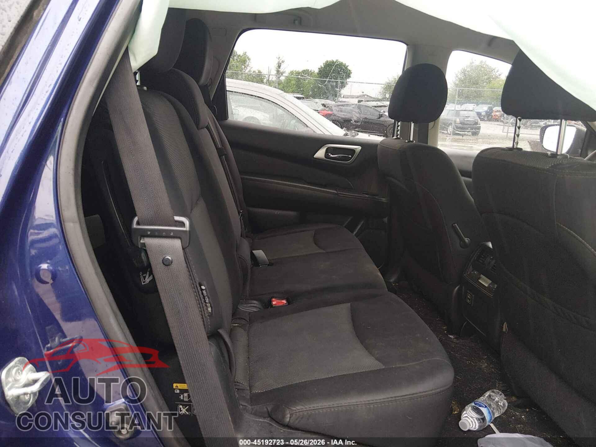 NISSAN PATHFINDER 2018 - 5N1DR2MN2JC612818