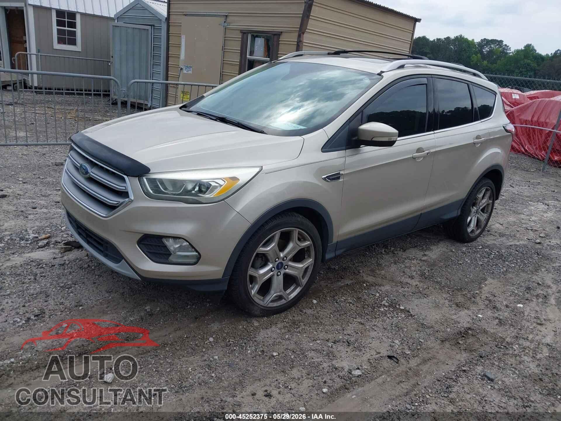 FORD ESCAPE 2017 - 1FMCU0JD8HUB36931
