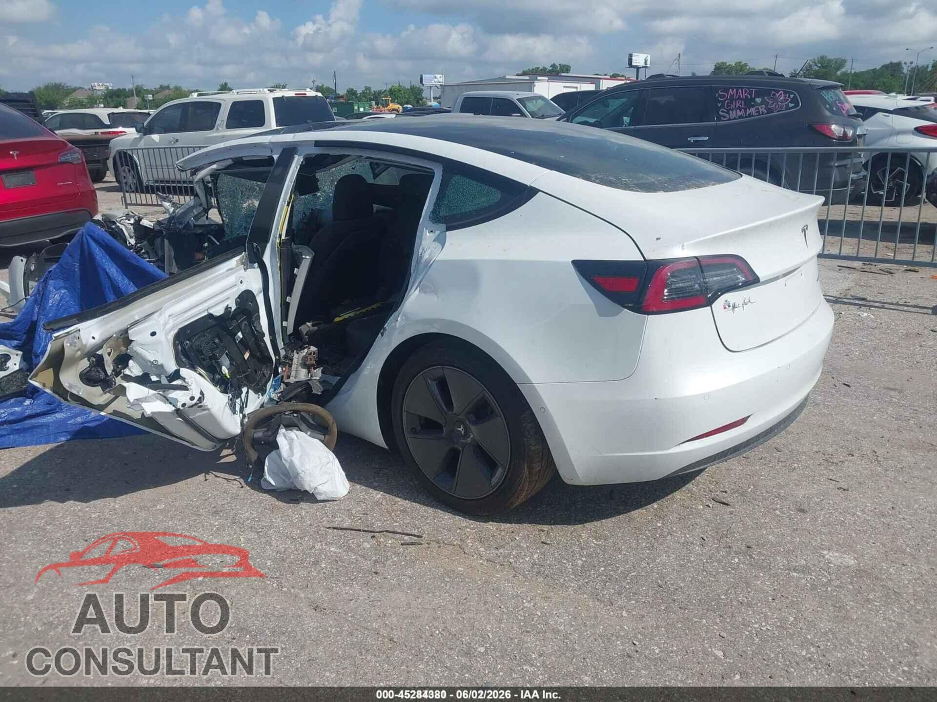 TESLA MODEL 3 2022 - 5YJ3E1EB0NF341082