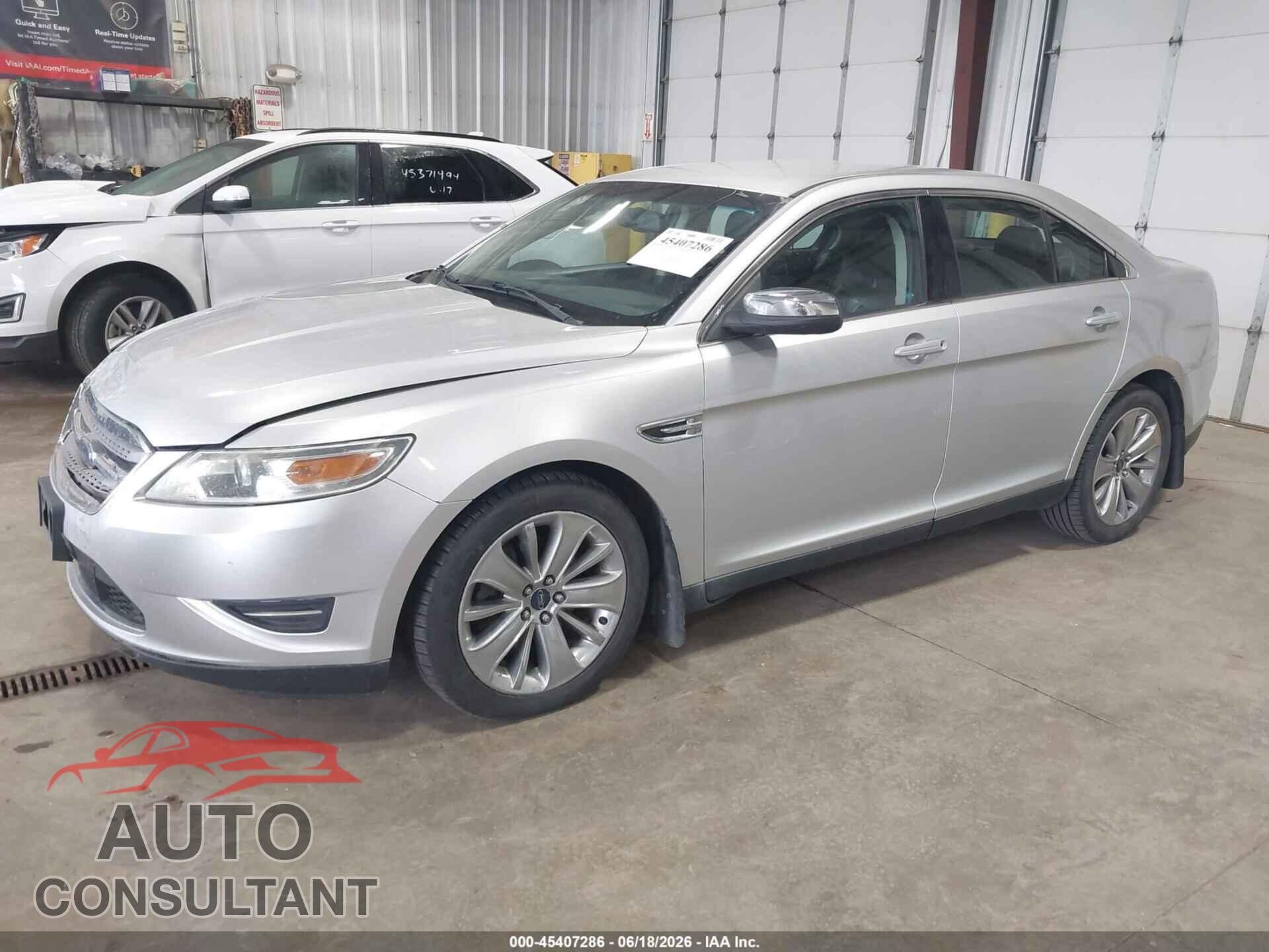 FORD TAURUS 2010 - 1FAHP2FW0AG136696