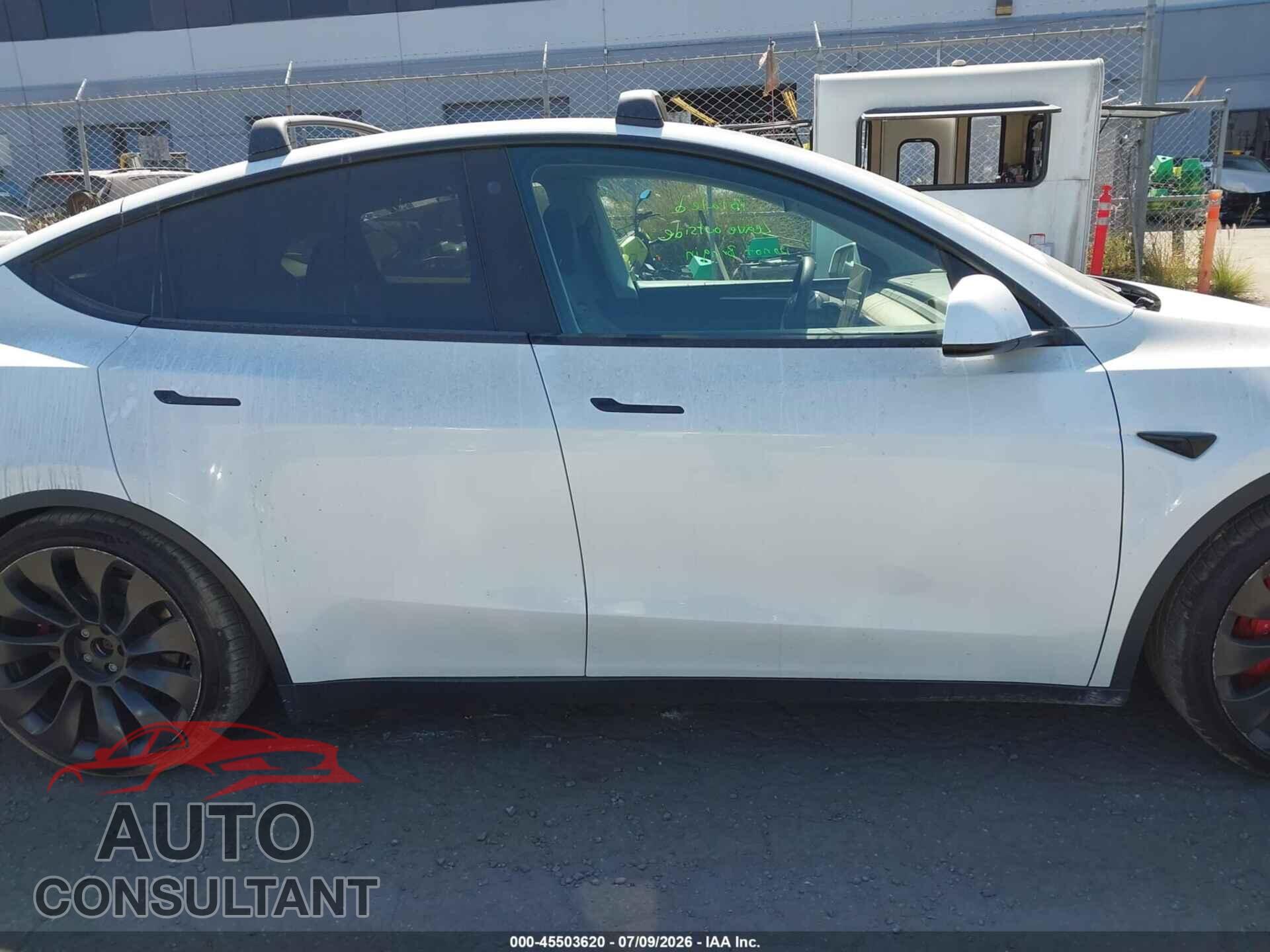 TESLA MODEL Y 2022 - 7SAYGDEF0NF555464
