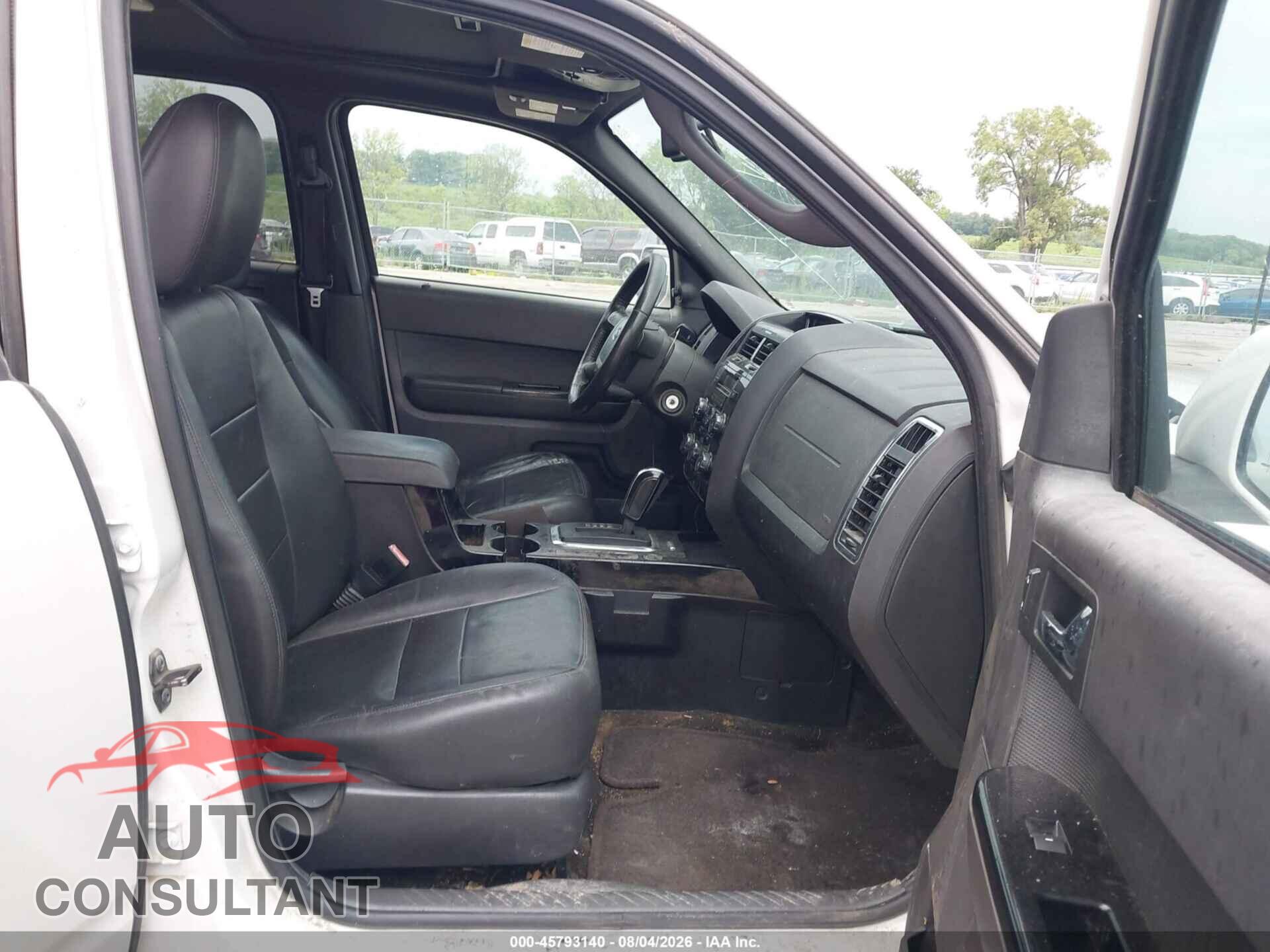 FORD ESCAPE 2011 - 1FMCU9EG1BKA55670