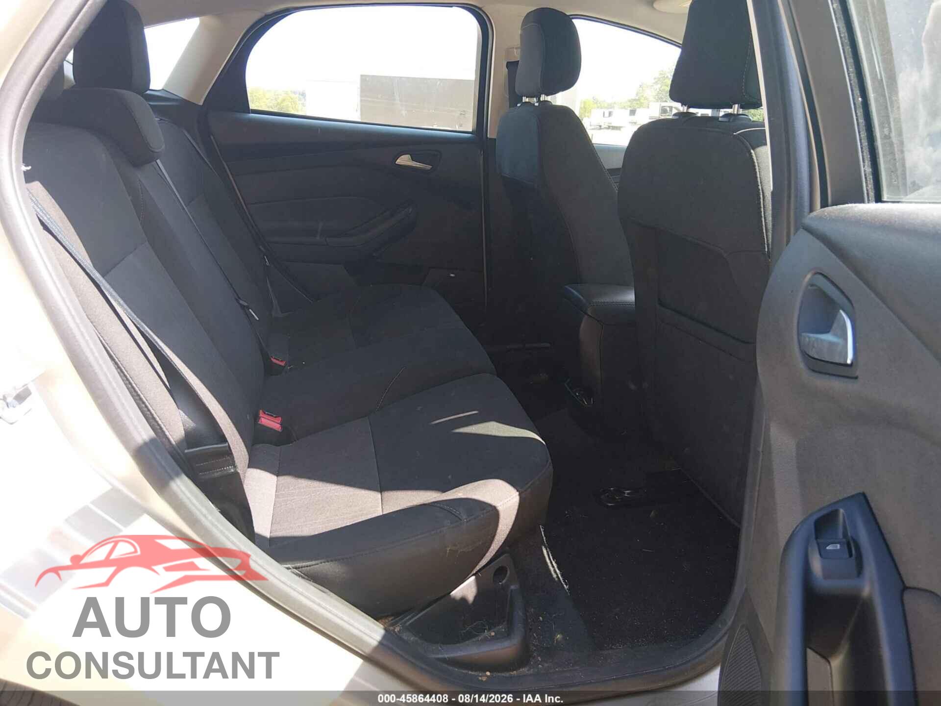 FORD FOCUS 2018 - 1FADP3K21JL225806