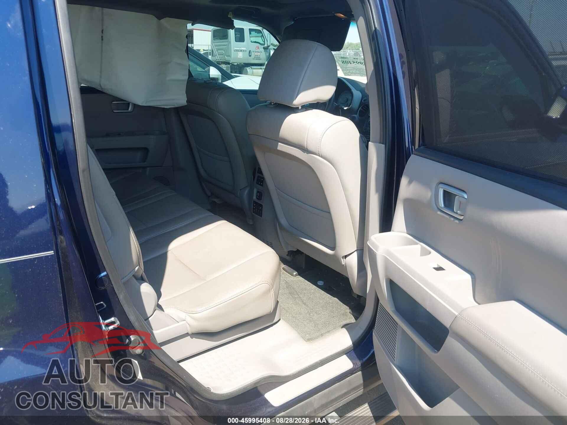 HONDA PILOT 2014 - 5FNYF3H98EB021919