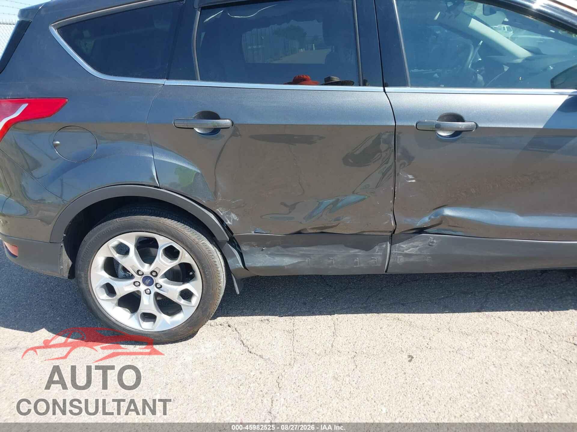 FORD ESCAPE 2016 - 1FMCU0J90GUB73160