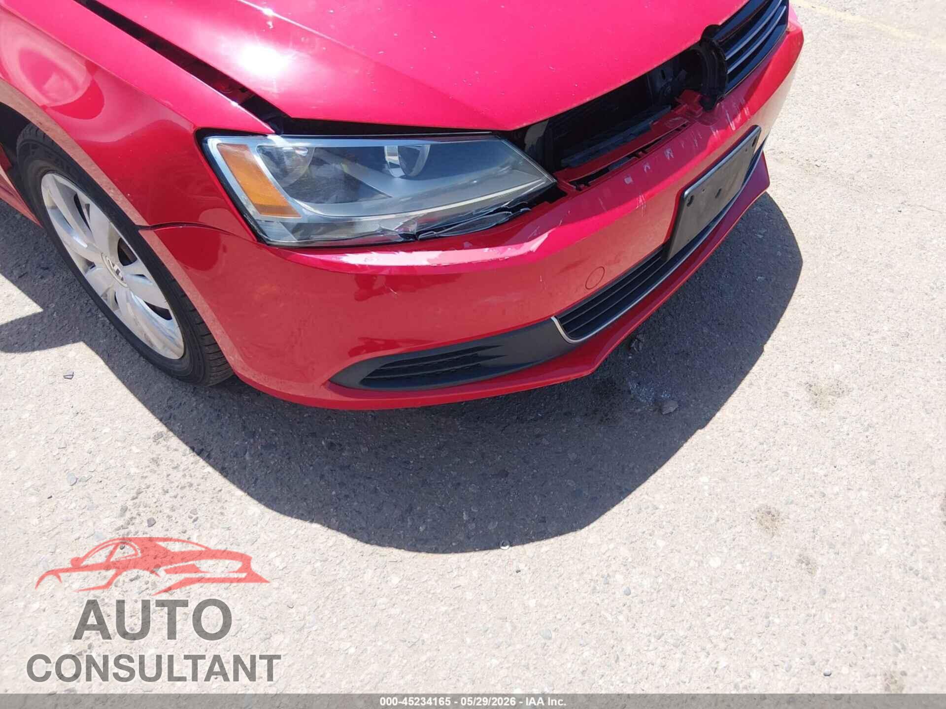 VOLKSWAGEN JETTA 2013 - 3VWDP7AJ9DM408588