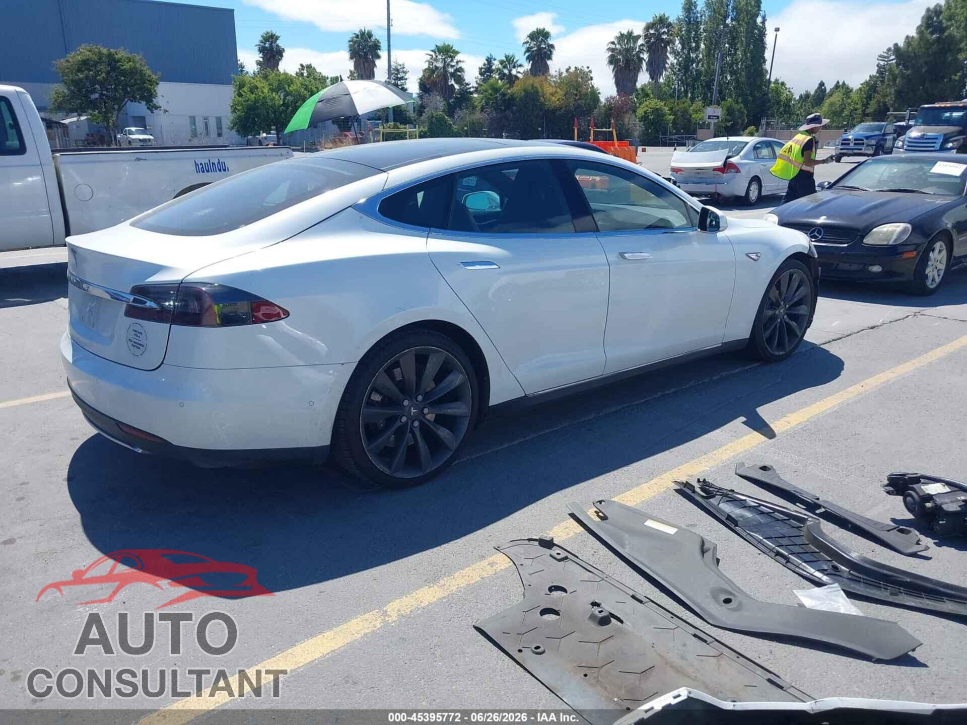 TESLA MODEL S 2016 - 5YJSA1E15GF131742
