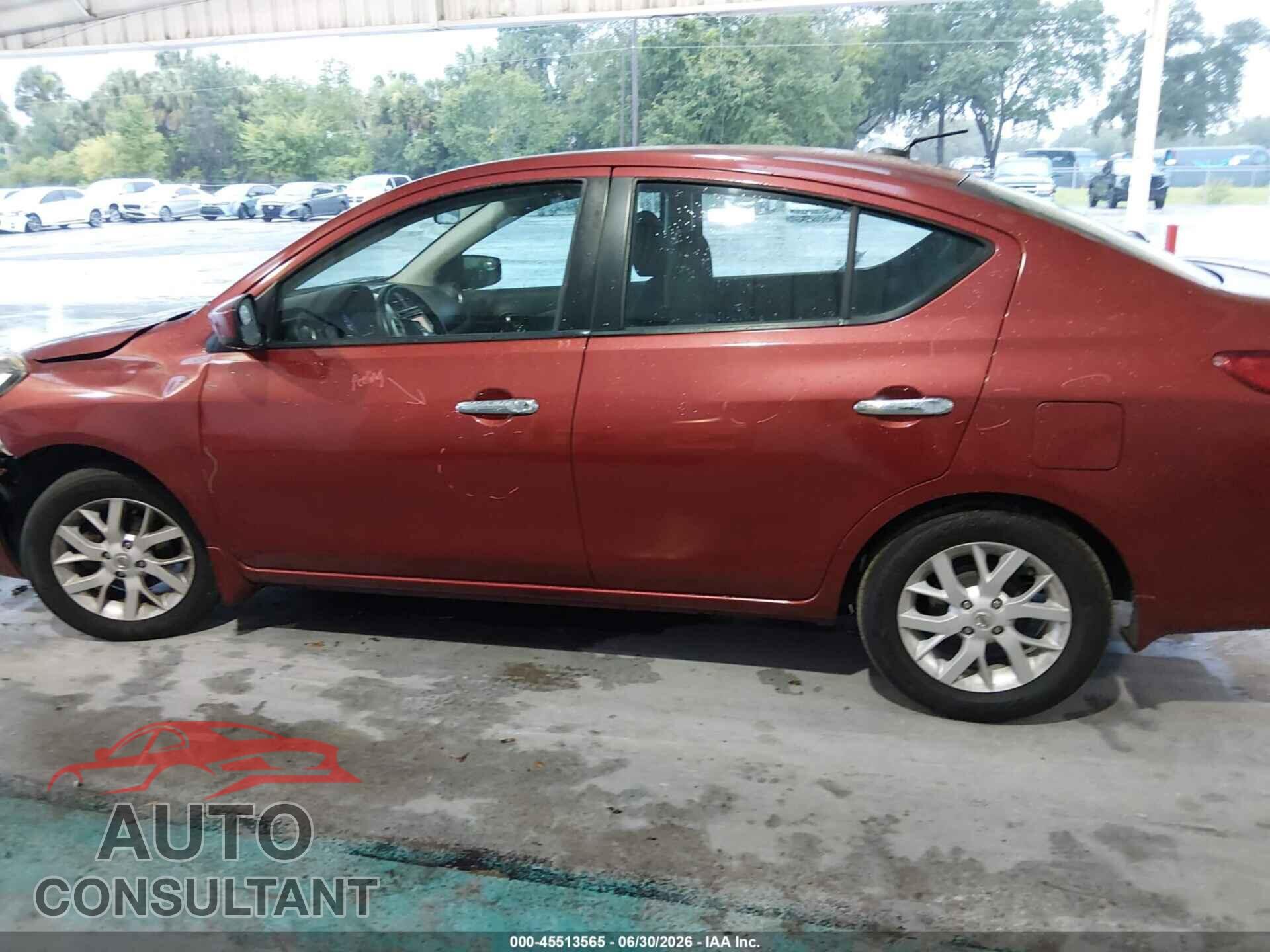 NISSAN VERSA 2017 - 3N1CN7AP3HL808945
