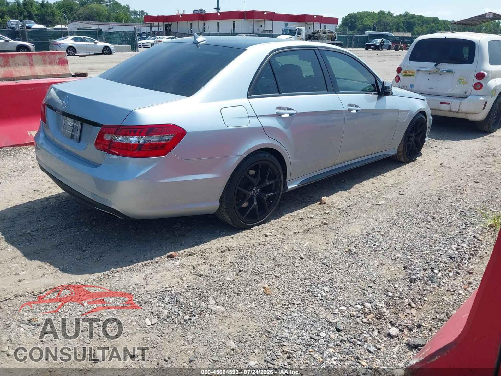 MERCEDES-BENZ E 550 2013 - WDDHF9BB6DA720350