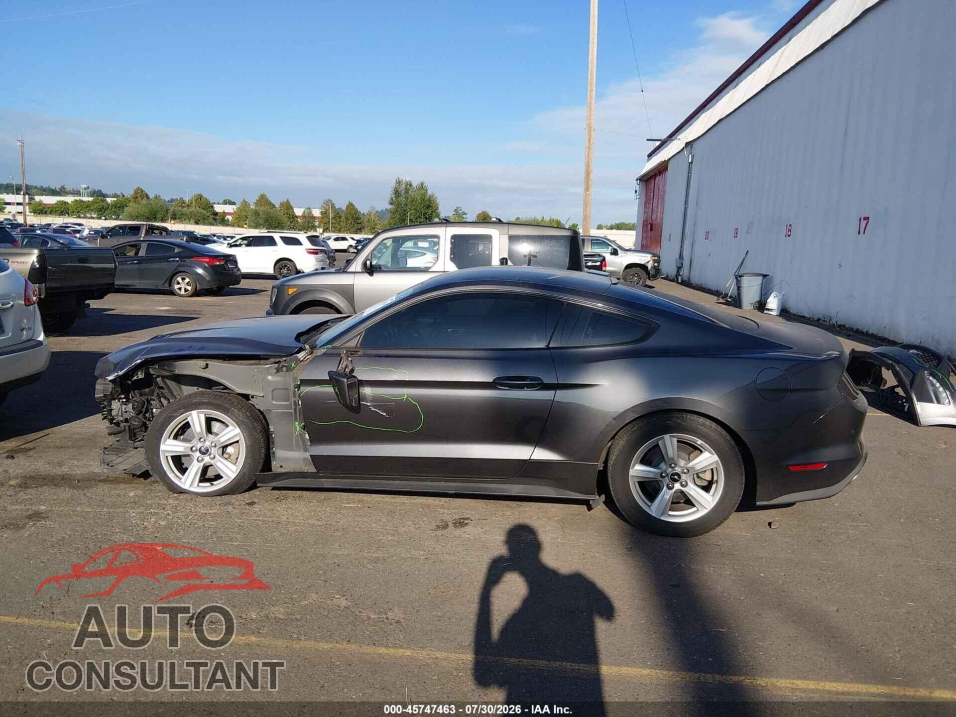 FORD MUSTANG 2018 - 1FA6P8TH1J5123693