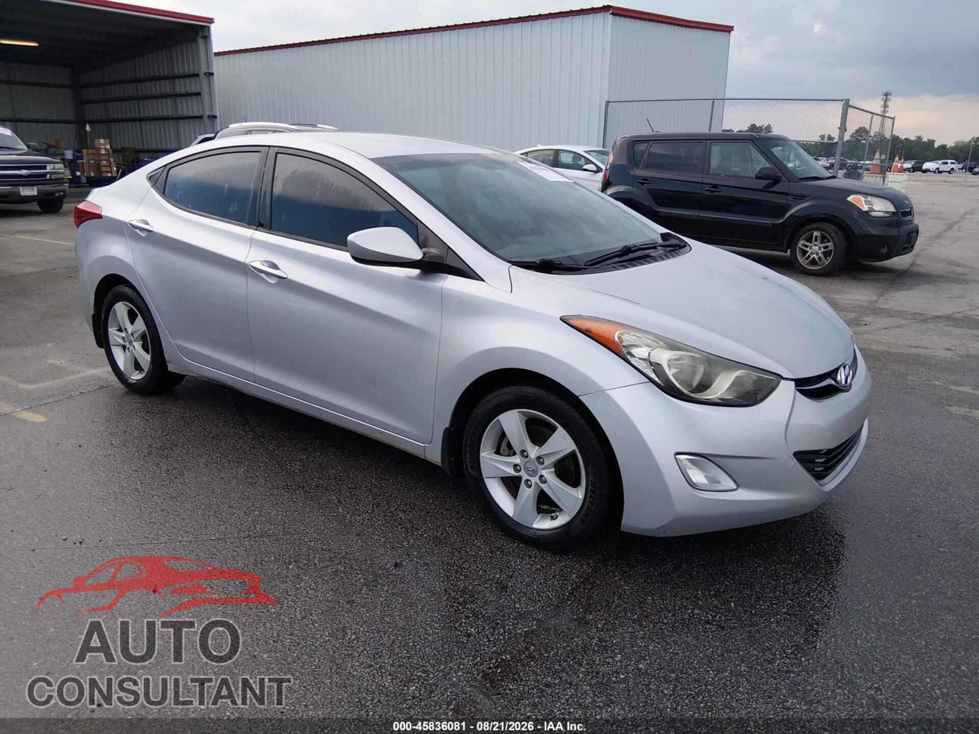 HYUNDAI ELANTRA 2012 - KMHDH4AE3CU465988