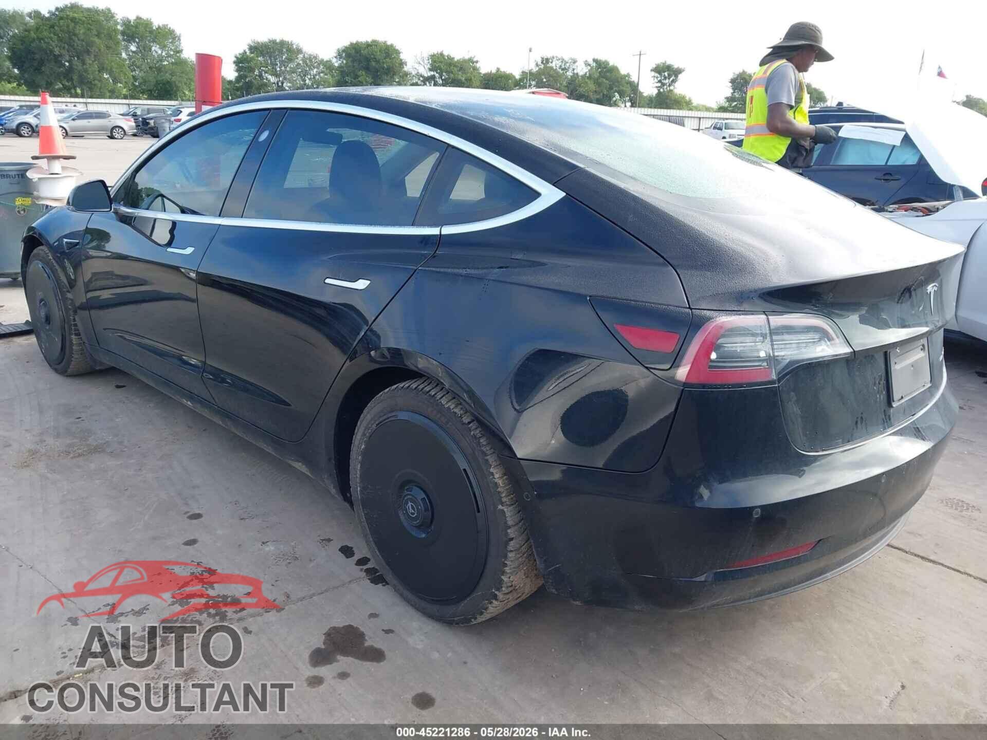 TESLA MODEL 3 2020 - 5YJ3E1EB8LF666270