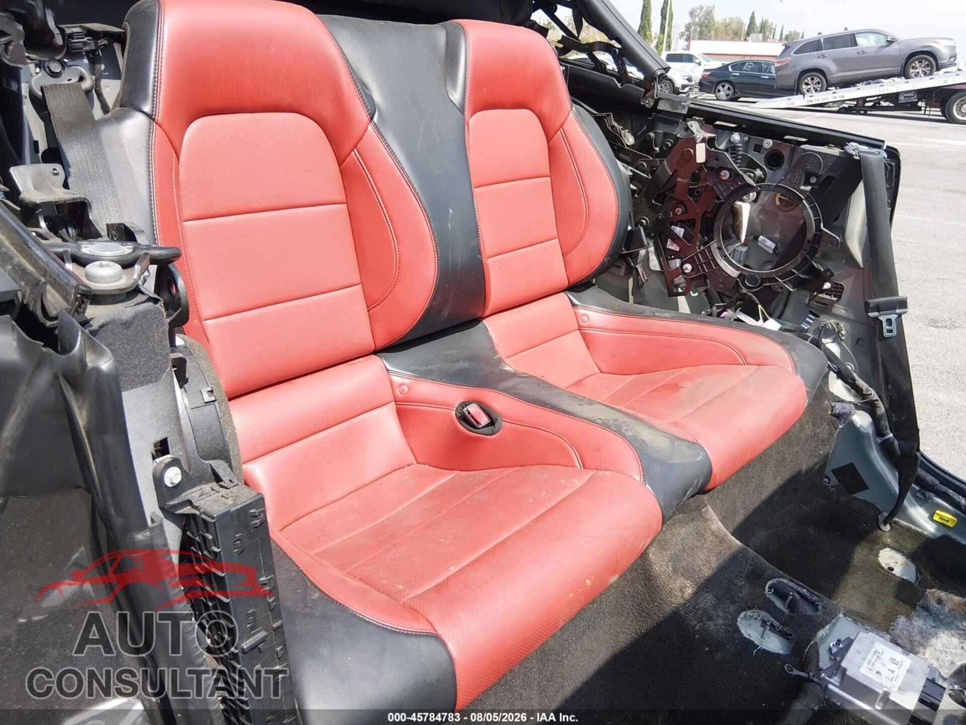 FORD MUSTANG 2016 - 1FATP8FF9G5333884