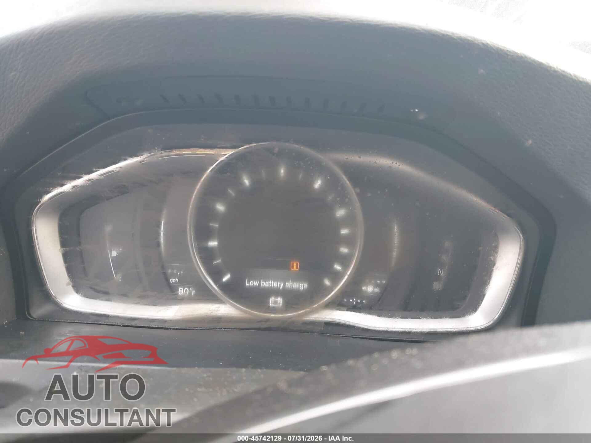 VOLVO V60 2017 - YV140MEK0H1346990
