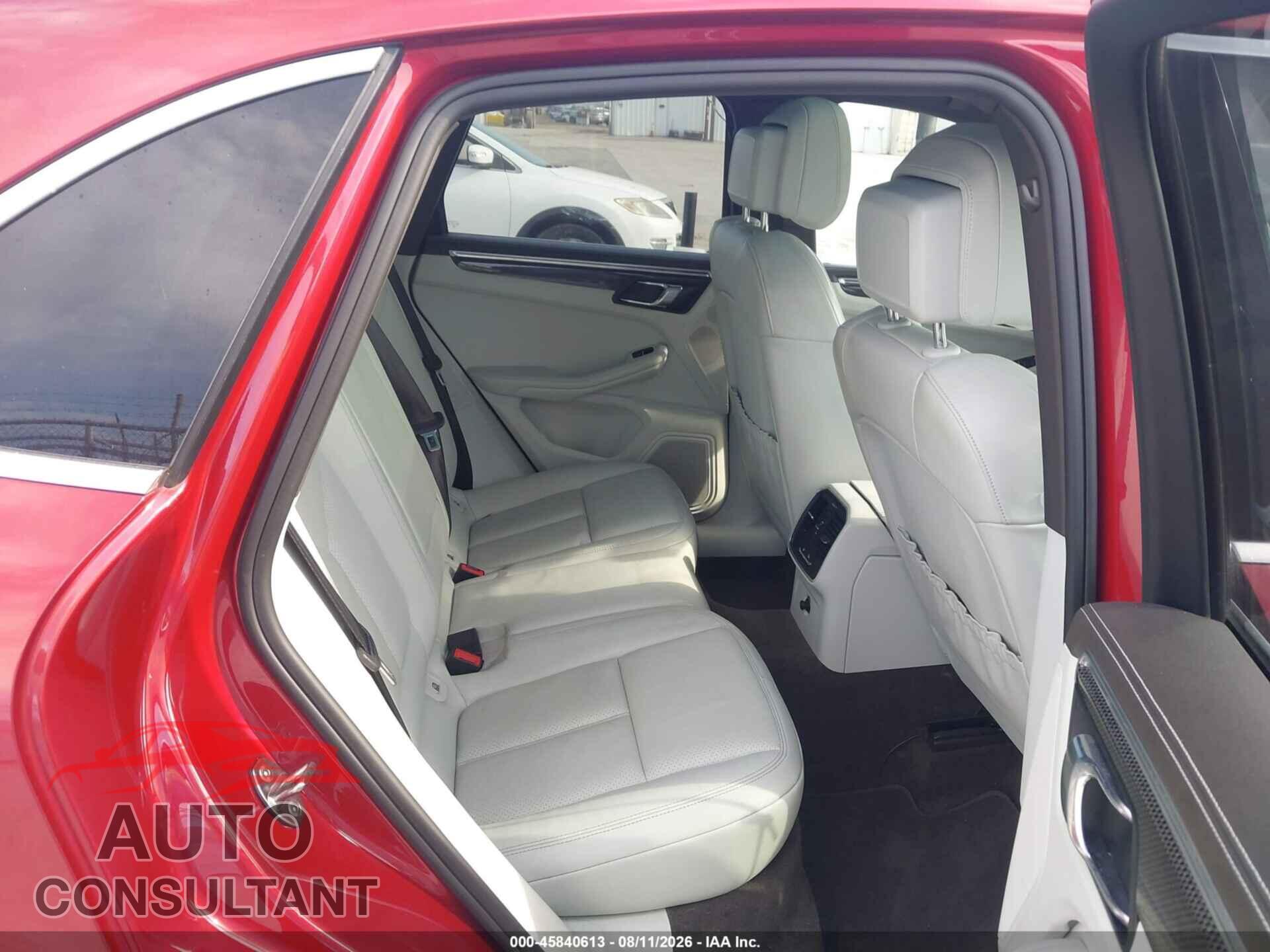 PORSCHE MACAN 2016 - WP1AB2A52GLB43981