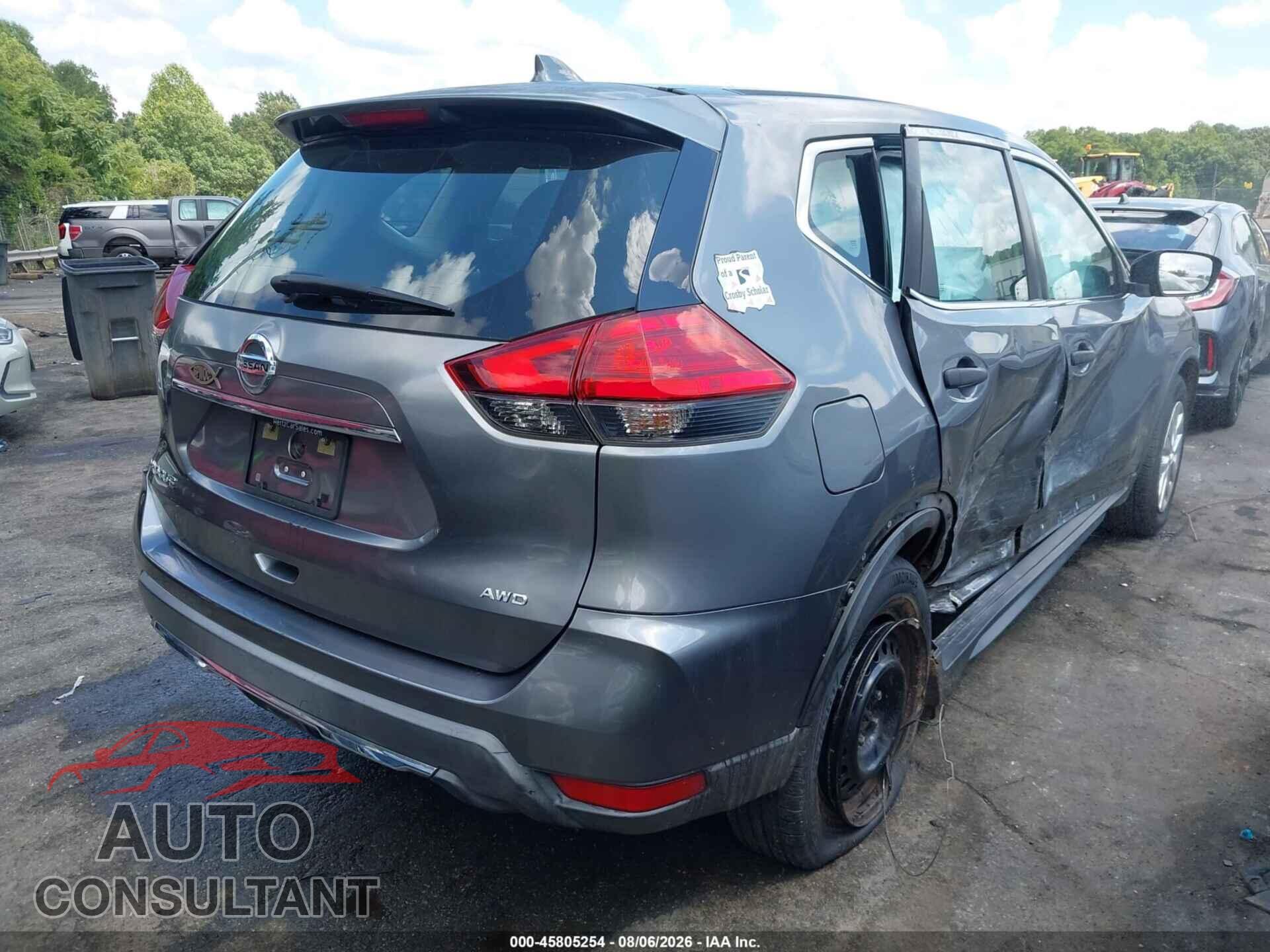 NISSAN ROGUE 2017 - KNMAT2MV8HP534007