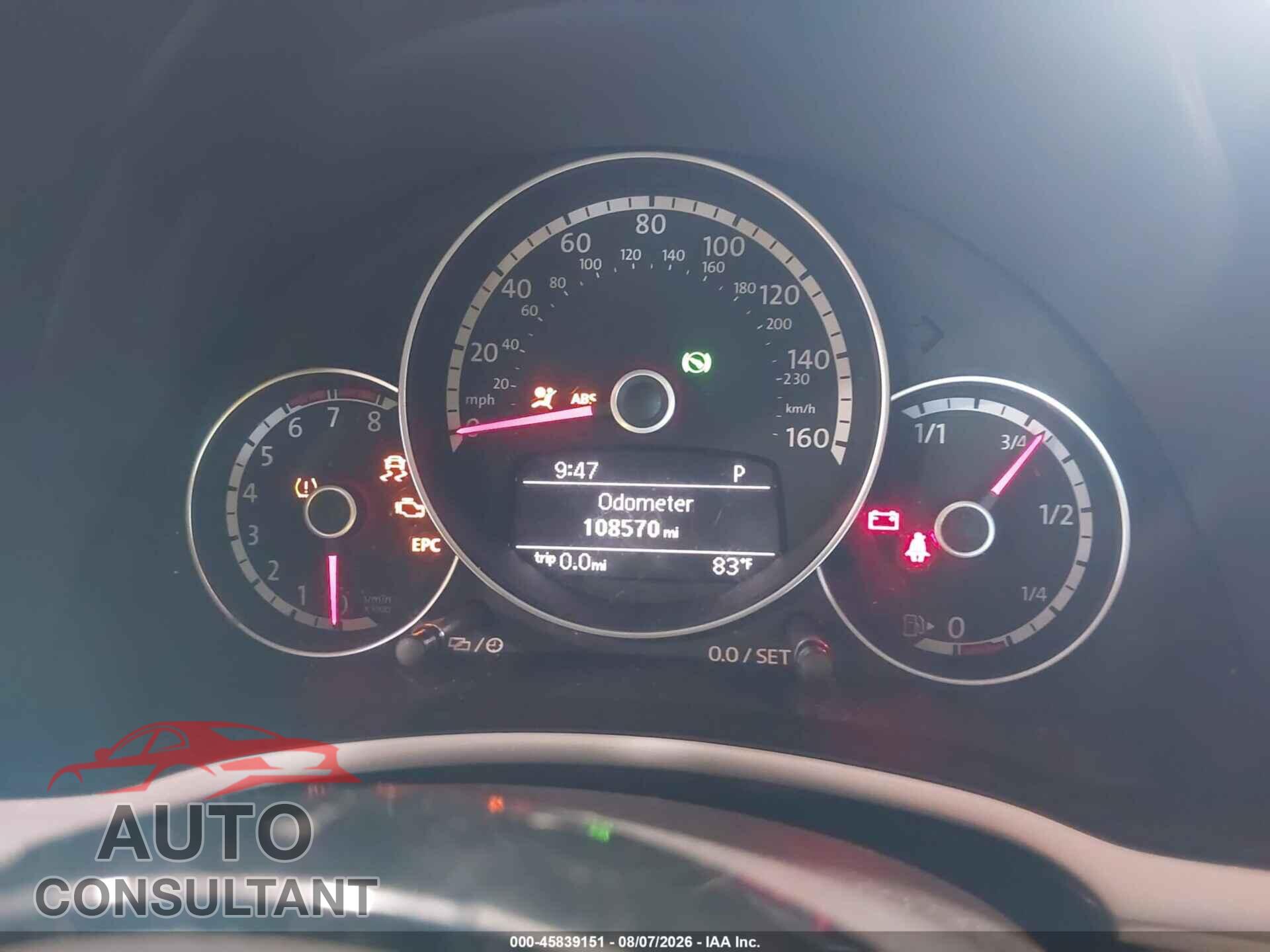 VOLKSWAGEN BEETLE 2013 - 3VWVA7AT6DM609520