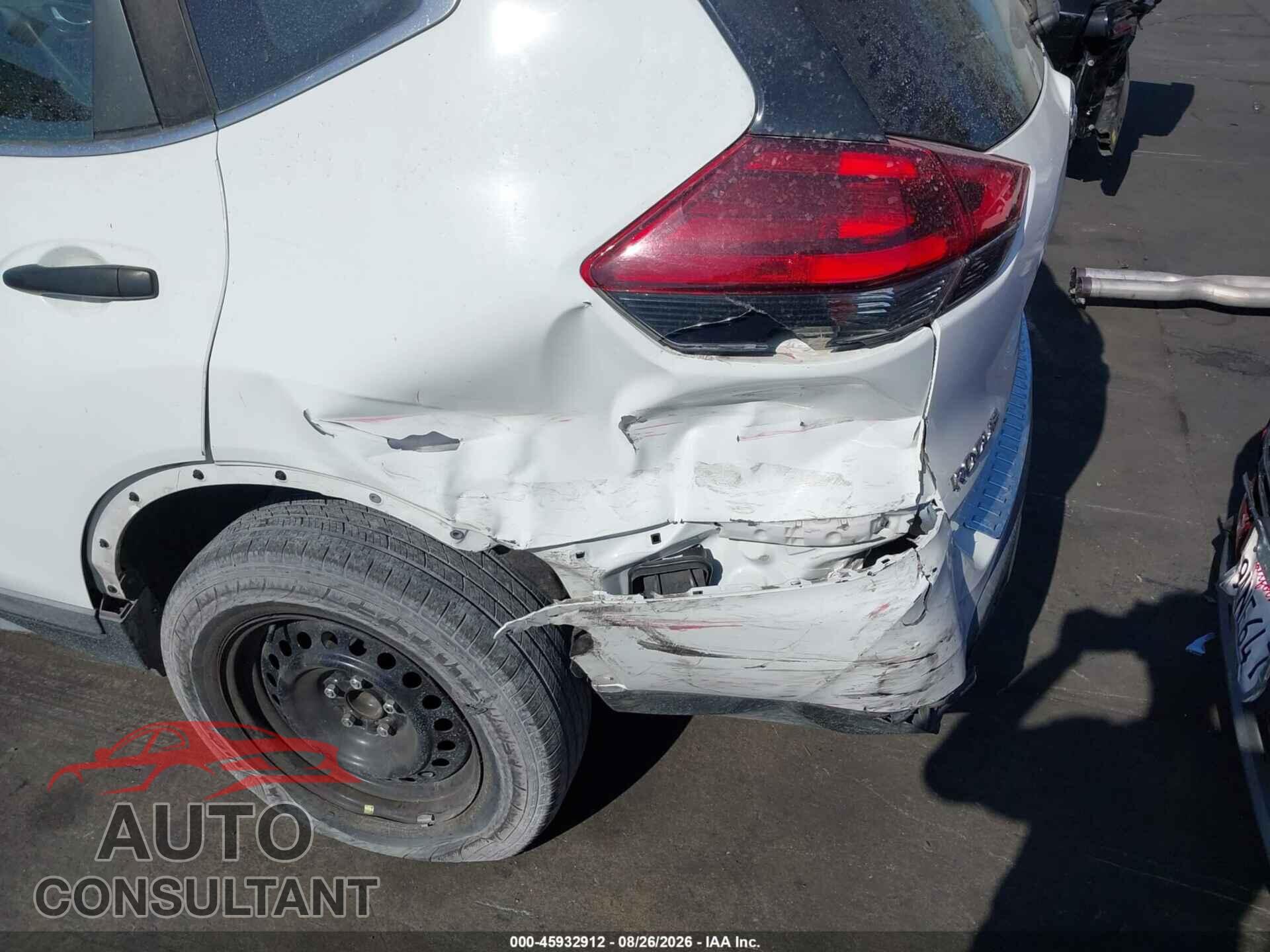 NISSAN ROGUE 2018 - KNMAT2MT6JP542014