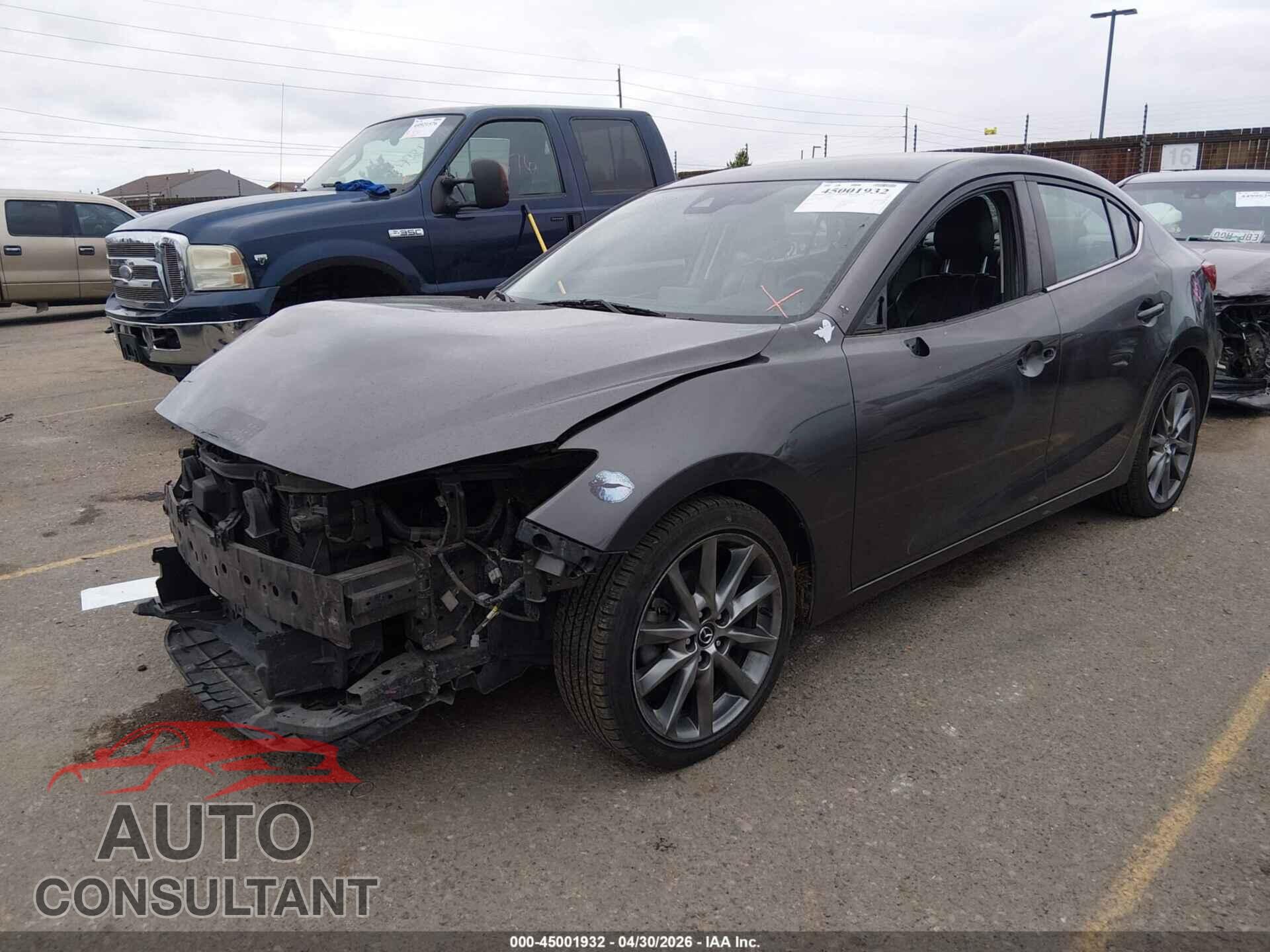 MAZDA MAZDA3 2018 - 3MZBN1V36JM252432