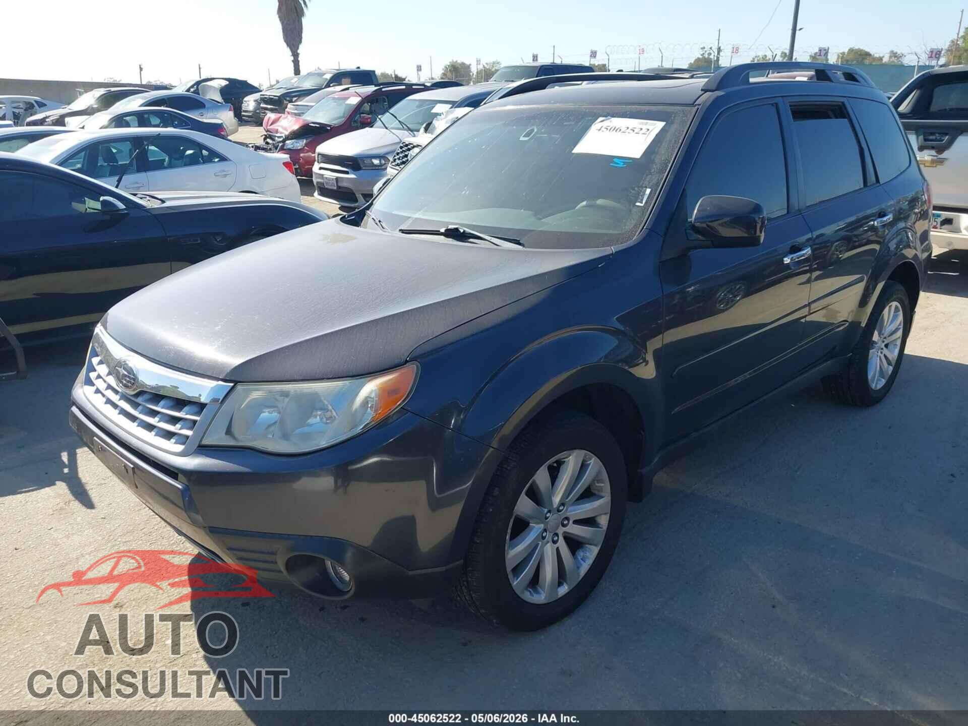 SUBARU FORESTER 2013 - JF2SHADC8DH445624