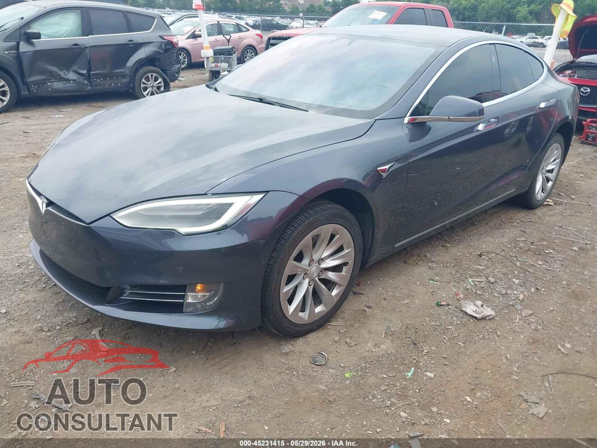 TESLA MODEL S 2019 - 5YJSA1E25KF335037
