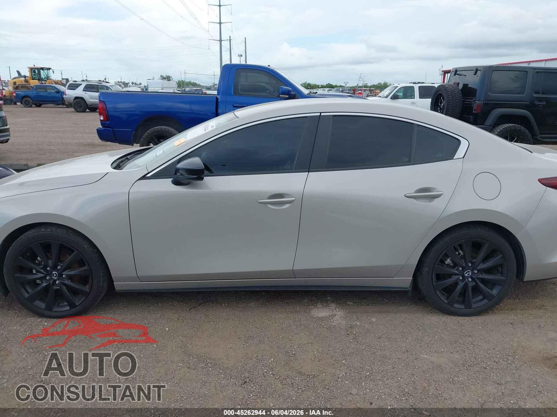 MAZDA MAZDA3 2024 - 3MZBPABM3RM433782