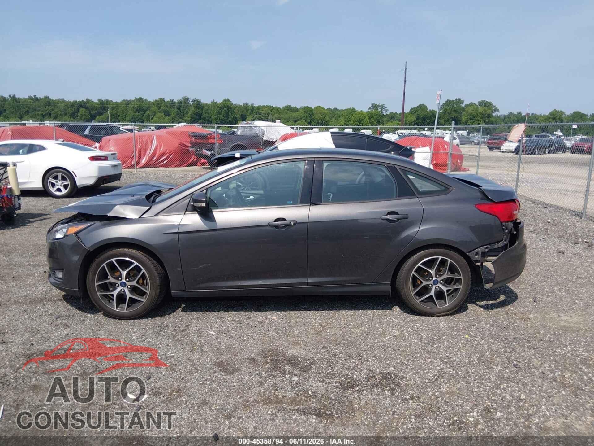 FORD FOCUS 2017 - 1FADP3H24HL262690
