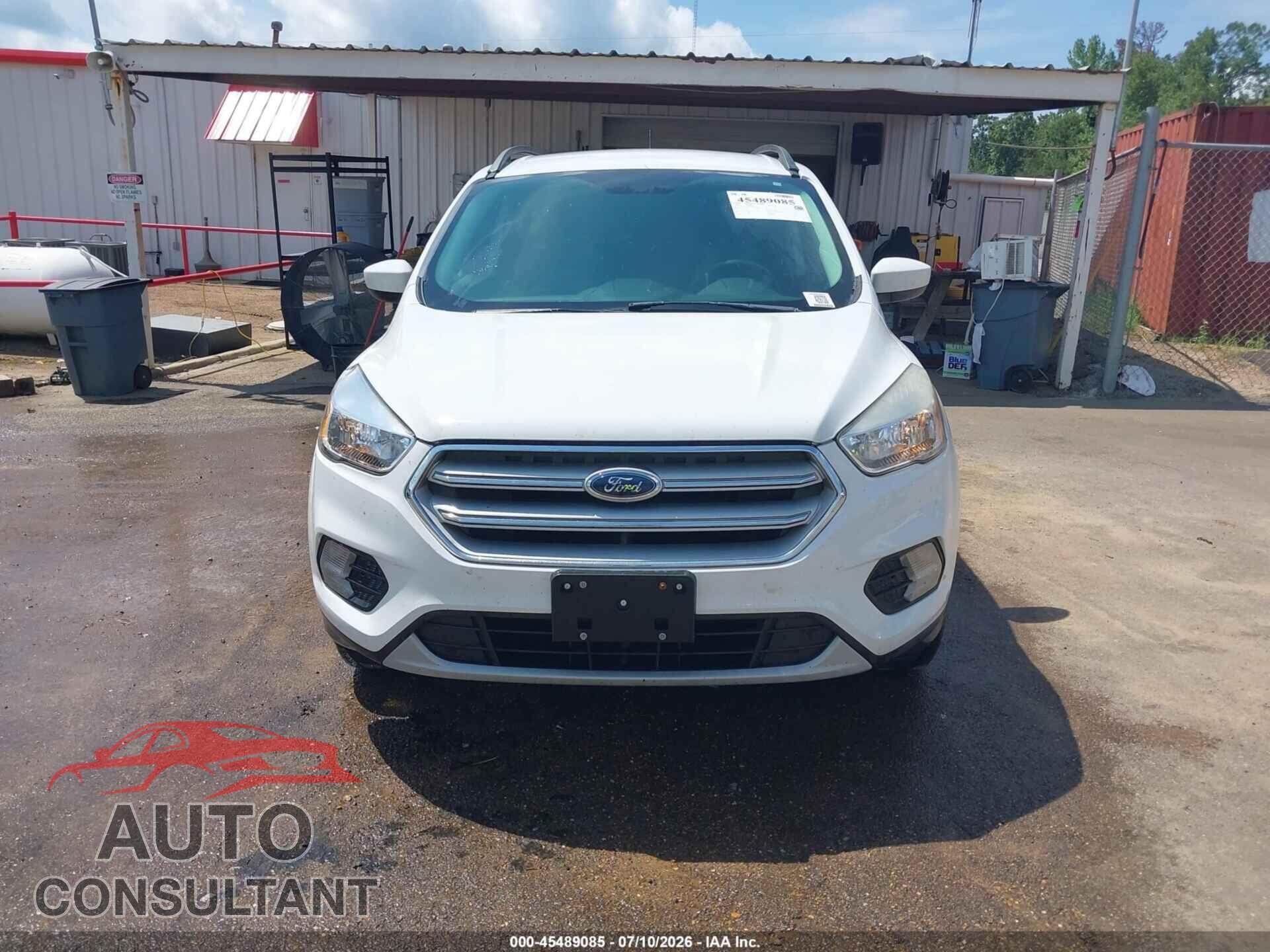 FORD ESCAPE 2018 - 1FMCU9GD5JUD08723