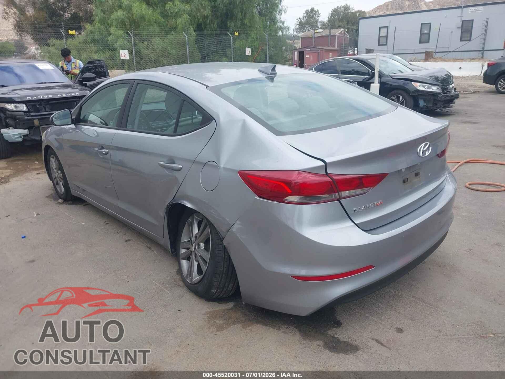 HYUNDAI ELANTRA 2017 - 5NPD84LF2HH197866