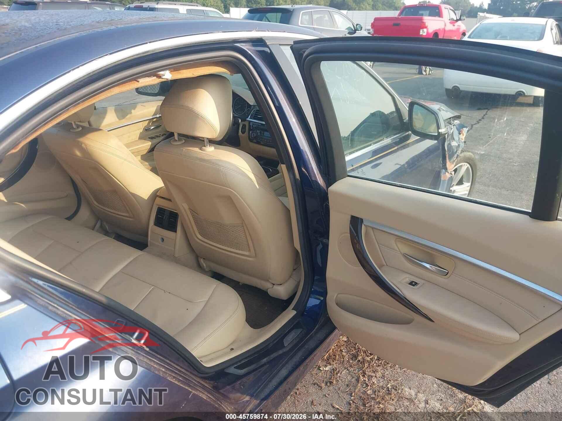 BMW 328I 2016 - WBA8E9G57GNU29348