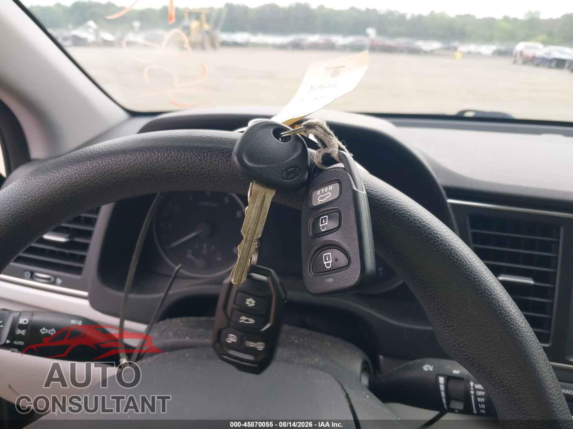 HYUNDAI ELANTRA 2017 - 5NPD84LF8HH008024