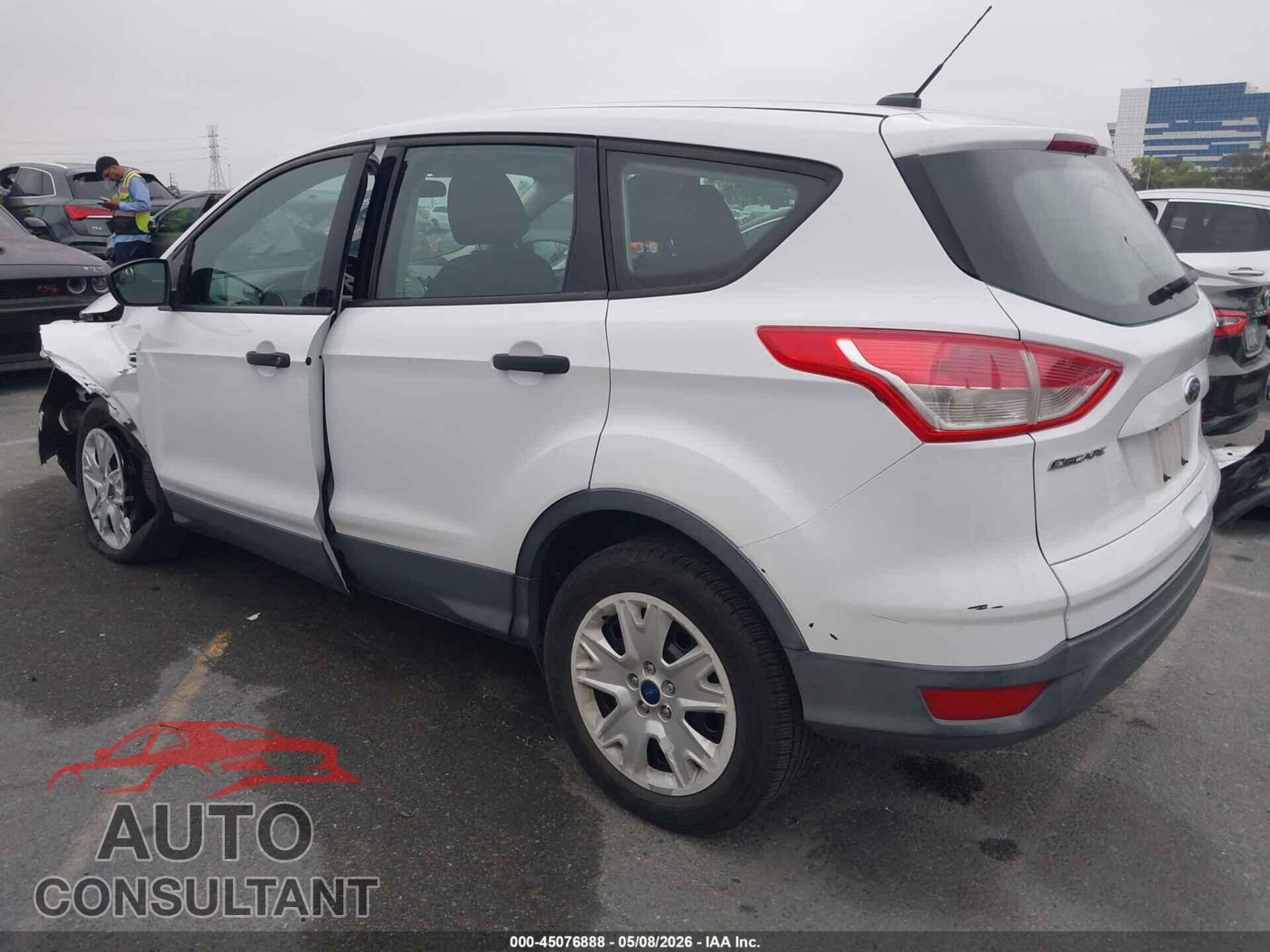 FORD ESCAPE 2015 - 1FMCU0F75FUB81373