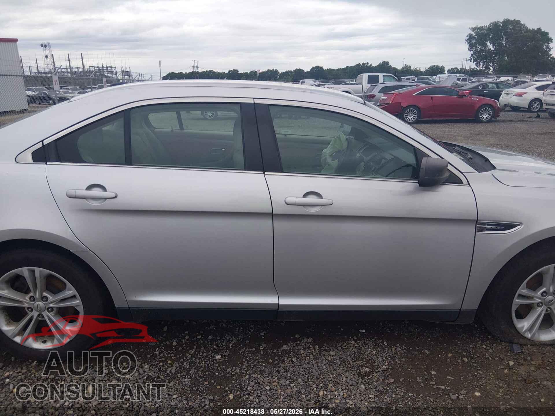 FORD TAURUS 2017 - 1FAHP2D83HG136920