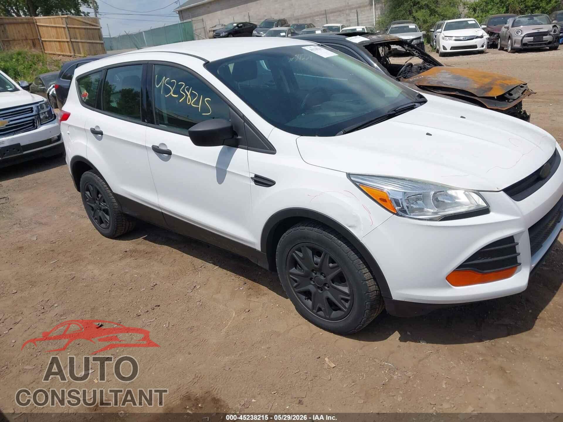 FORD ESCAPE 2015 - 1FMCU0F72FUC79518