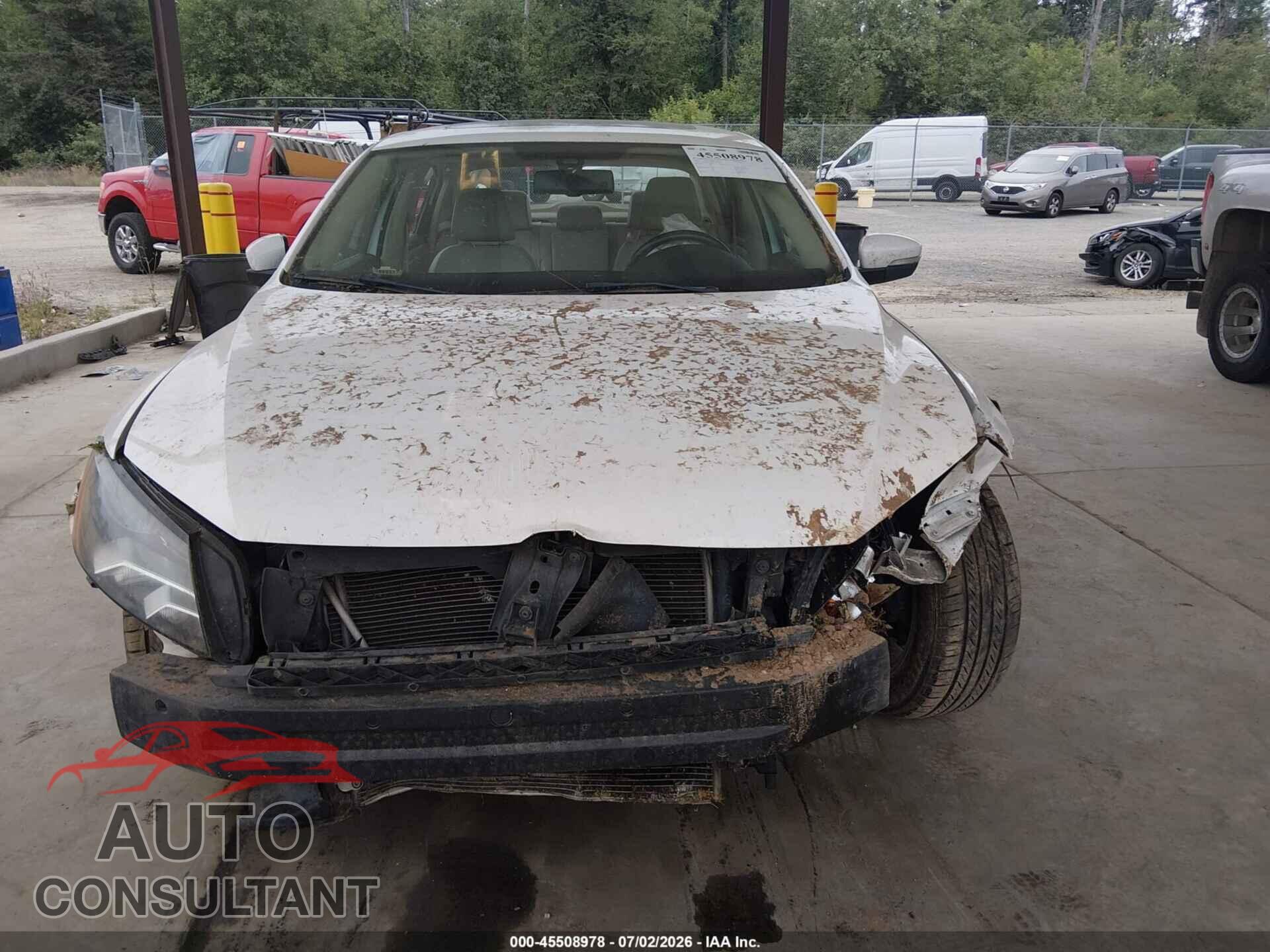 VOLKSWAGEN PASSAT 2013 - 1VWBP7A36DC071310