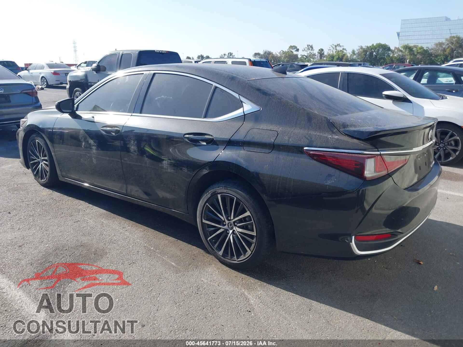 LEXUS ES 300H 2024 - 58ADA1C14RU043940