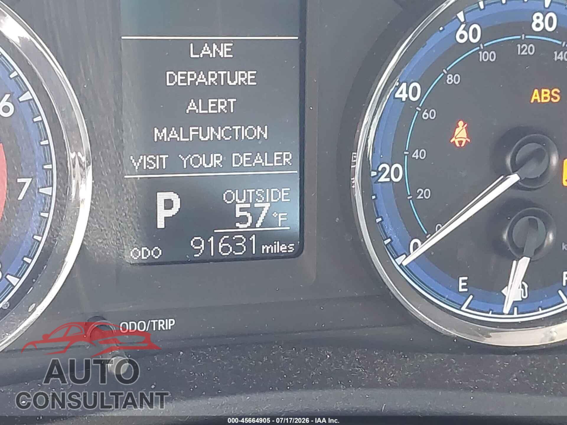 TOYOTA COROLLA 2017 - 2T1BURHE5HC866537