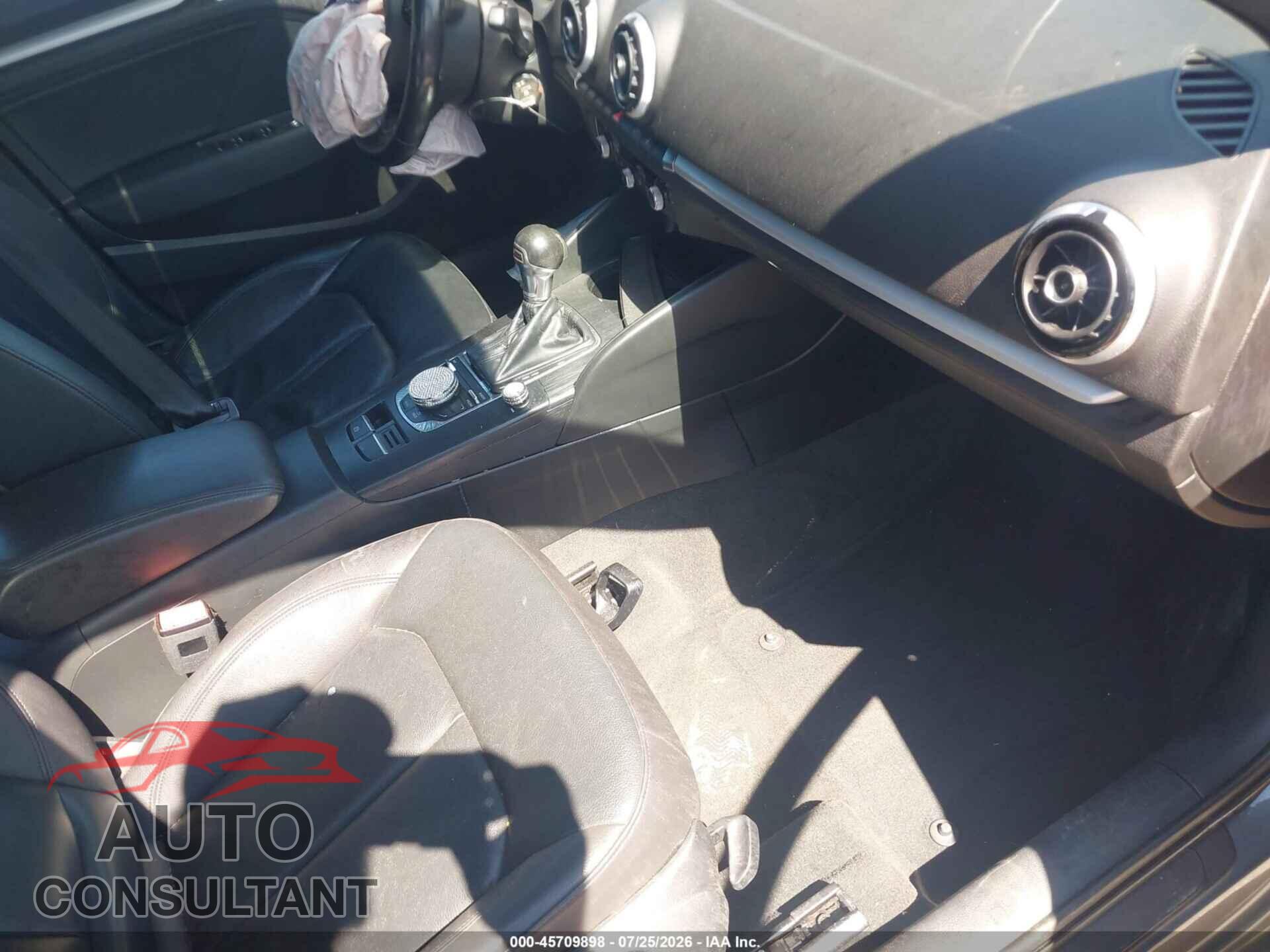 AUDI A3 2016 - WAUA7GFF6G1057907