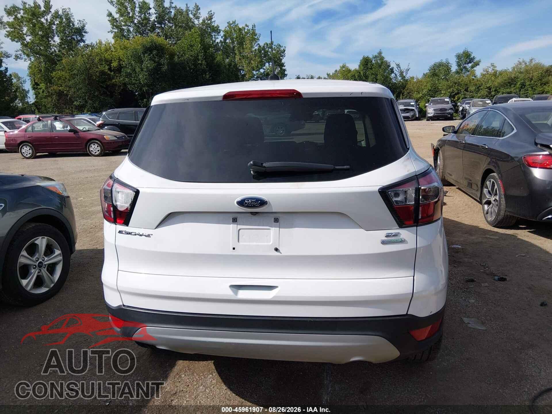FORD ESCAPE 2017 - 1FMCU0GD2HUE89737