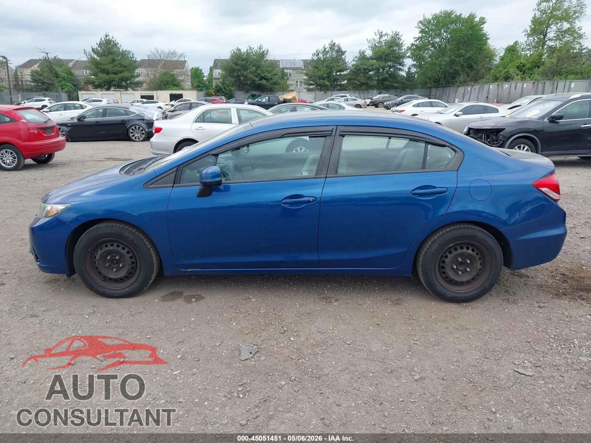 HONDA CIVIC 2013 - 2HGFB2F5XDH575079