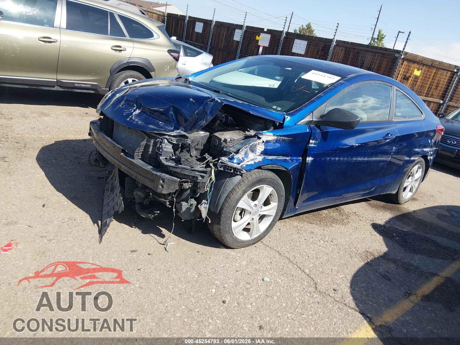HYUNDAI ELANTRA 2013 - KMHDH6AE7DU001048