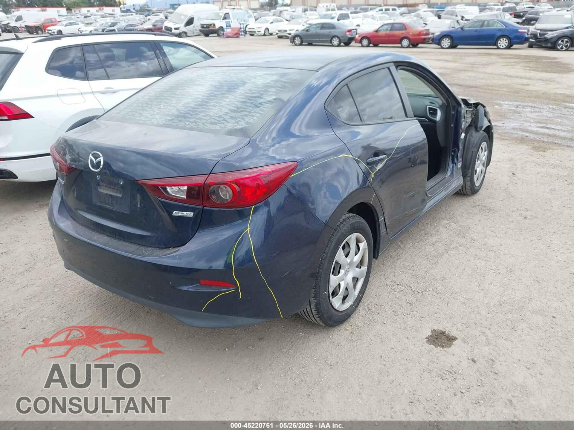 MAZDA MAZDA3 2018 - 3MZBN1U75JM271686